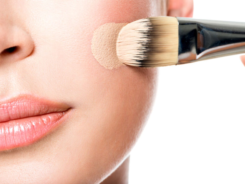 How to Apply Makeup With Foundation Brush